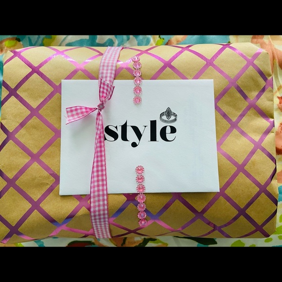 Smiling is ALWAYS in fashion! - Picture 12 of 14